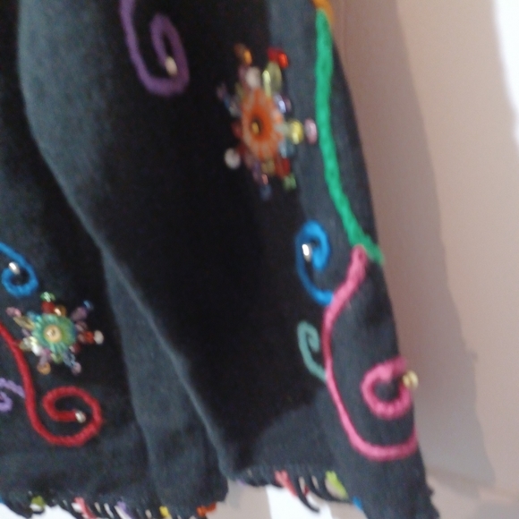 Janes closet Medium Womens Button Up With multi colors pre owned - Picture 3 of 4